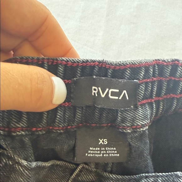 RVCA Classic Black Women's Jeans Shorts - Picture 2 of 6